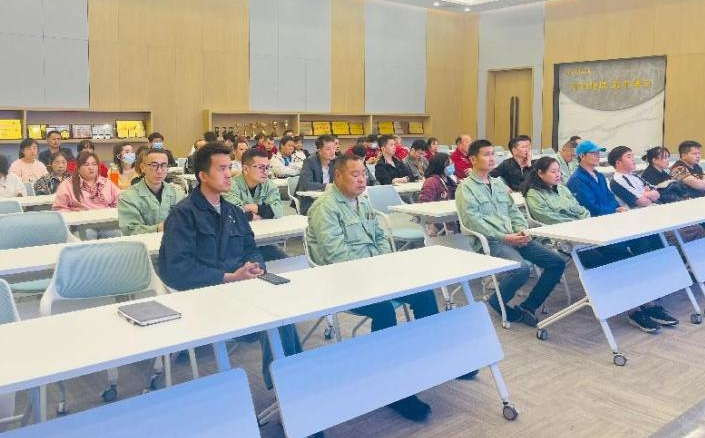 华体会在线-华体会在线(中国)
装饰开展全员消防培训演练 筑牢企业安全